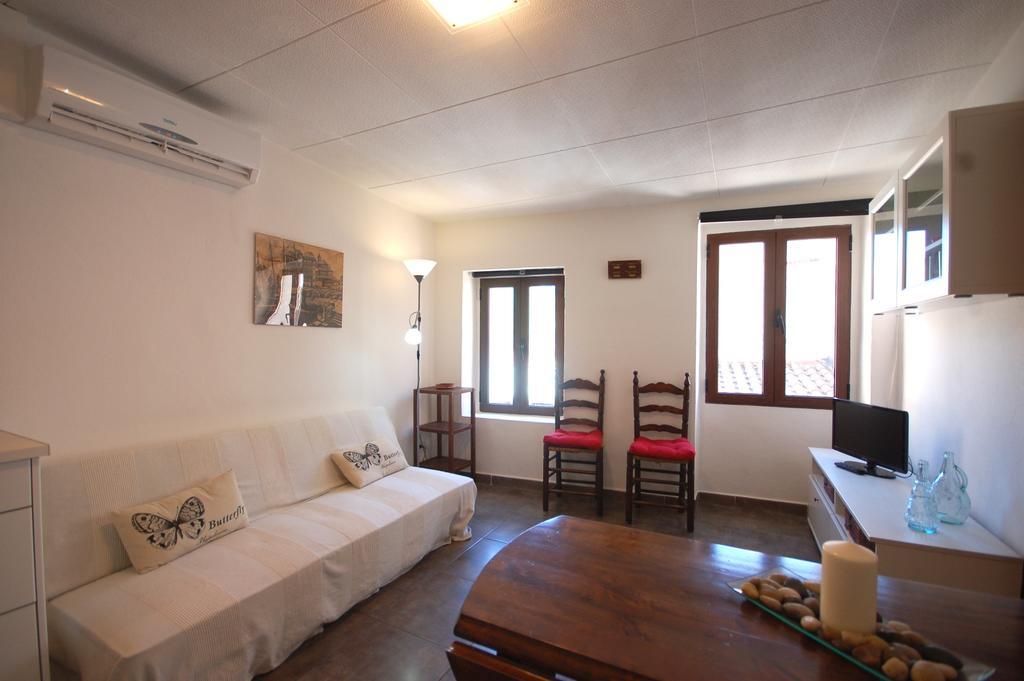 Lets Holidays Cozy Apartment 70 M. From The Beach In Tossa Тоса-де-Мар Екстер'єр фото
